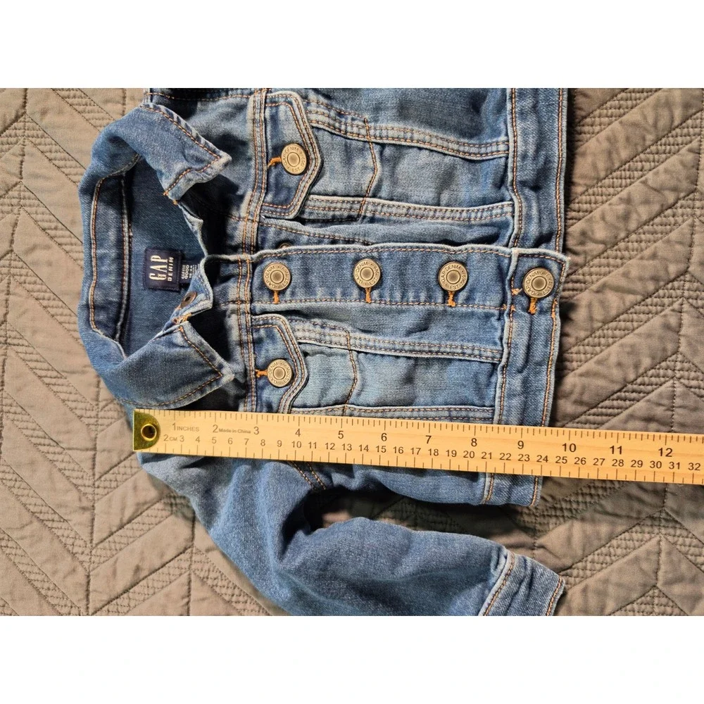 Gap Kids Toddler Denim Jacket Medium Wash Blue Button Up Trucker 18-24 Months